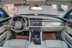 جاكوار XF
